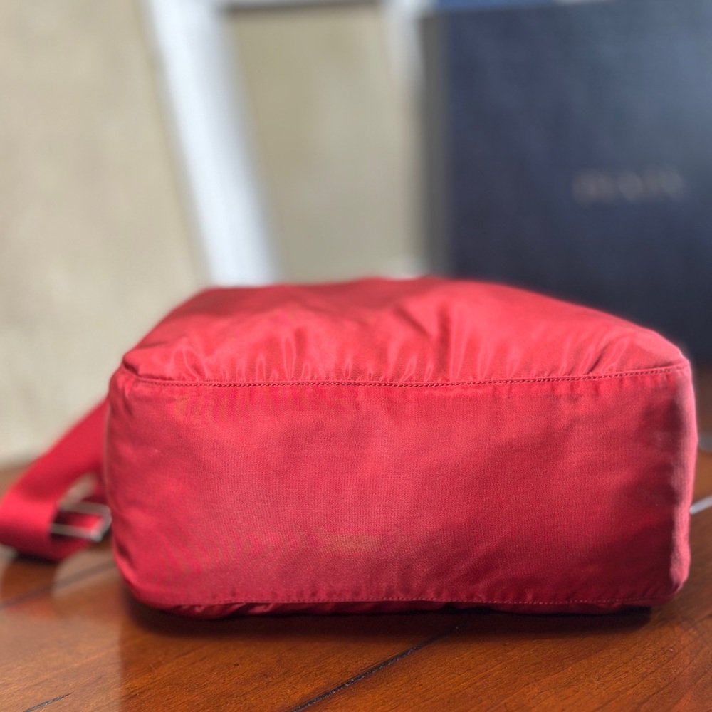 AUTHENTIC Prada bag. Red. - image 3